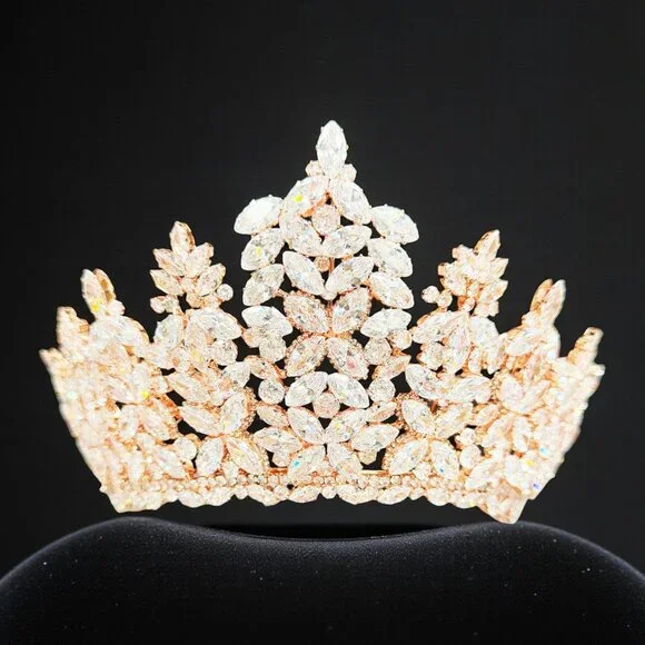 Luxury Rose gold crown, Swarovski crystal crown, wedding jewelry, Pageant Crown - Picture 8 of 9